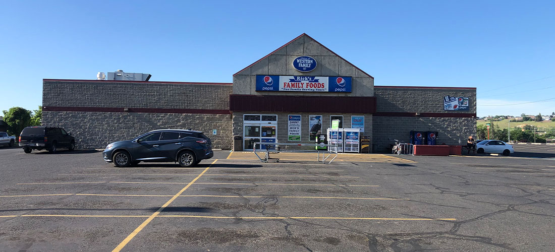 Family Foods Storefront
